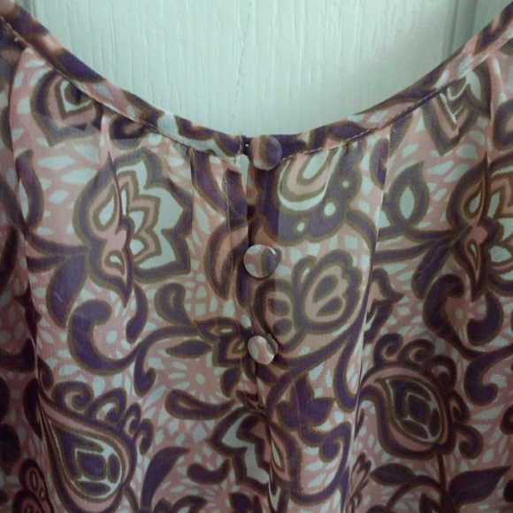DONATING 8/1 Sheer ruffled paisley print top - Picture 6 of 7
